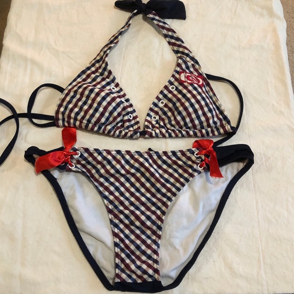Ripcurl Bikini top and bottom - Picture 2 of 10